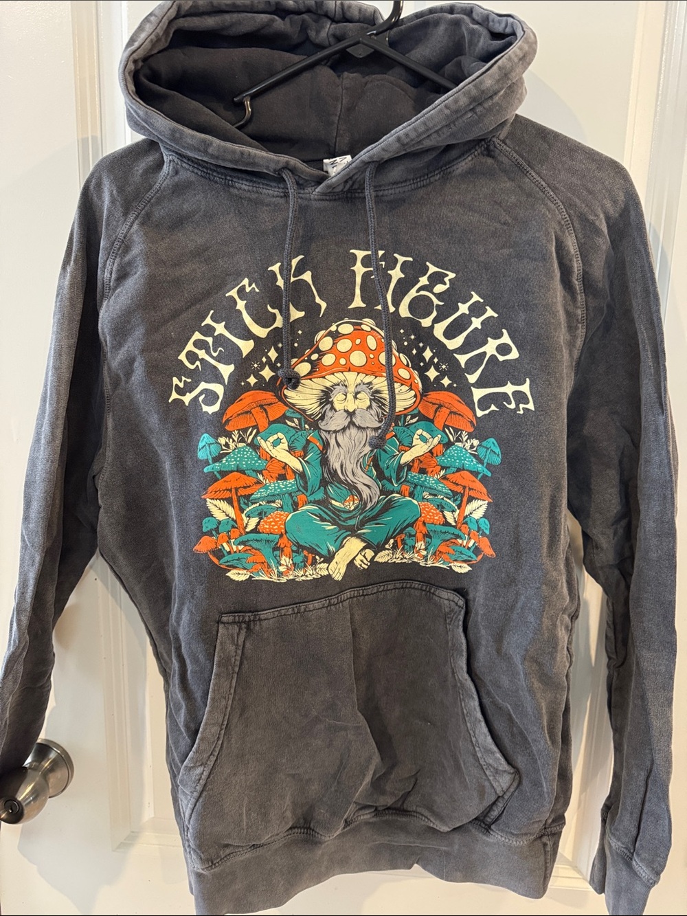 Vintage-Style Gray Graphic Hoodie with Mushroom Illustration